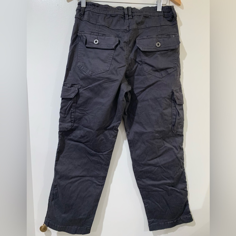 Kuhl women’s cargo style pant